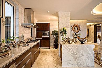 山寨《巫师》手游在各大应用商店出现 下载量惊人